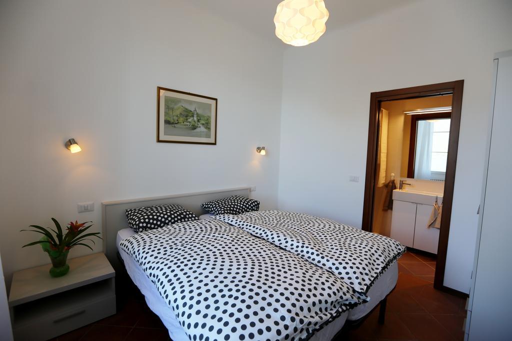 Casa Baroli B&B Cannobio Rum bild